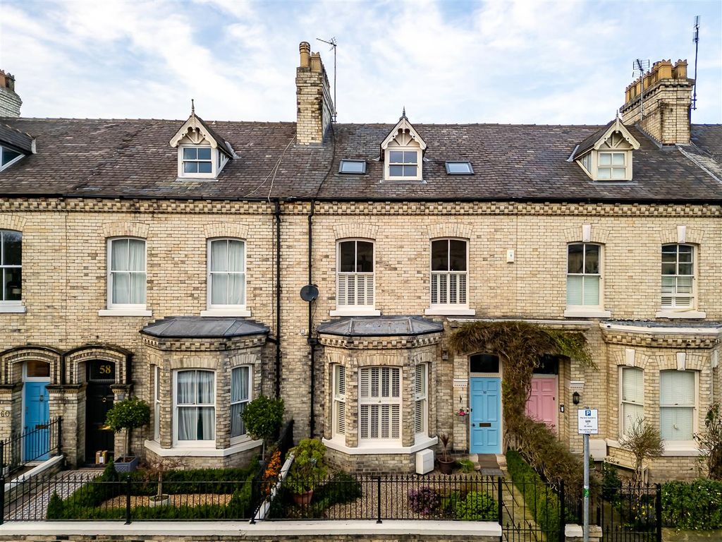 Property photo 1 of 30 External