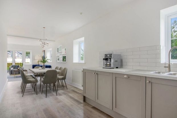 Property photo 2 of 16 Kitchen Diner