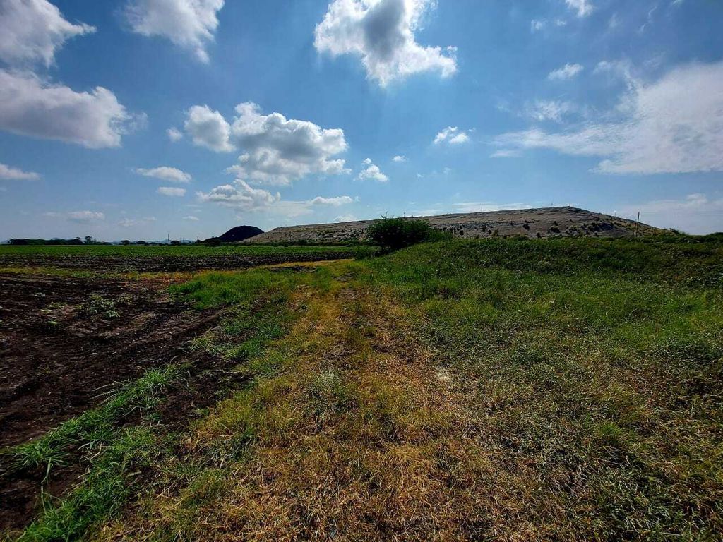 Property photo 1 of 6