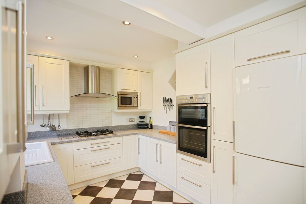 Property photo 3 of 20 Img_4599