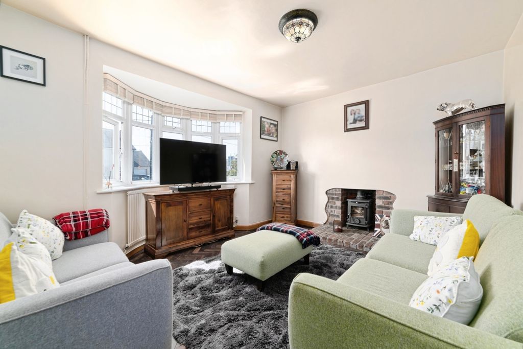 Property photo 3 of 20 Pbox-Img.Jpg