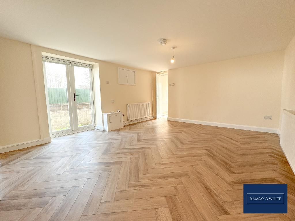 Property photo 3 of 8 Photo 3