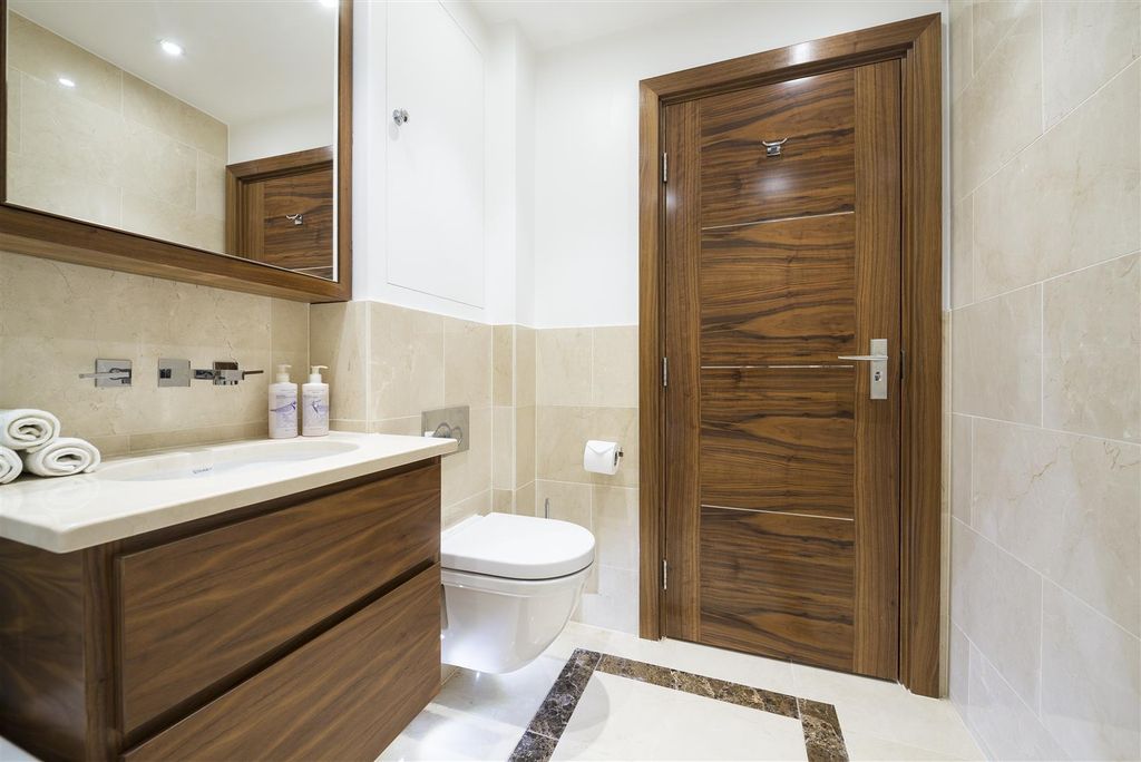 Property photo 1 of 8 Flat - 2 - Print - 08.Jpg