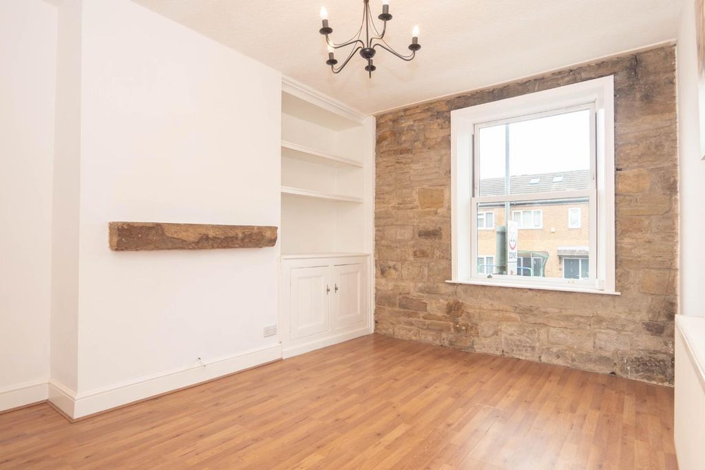 Property photo 2 of 14 Living Room