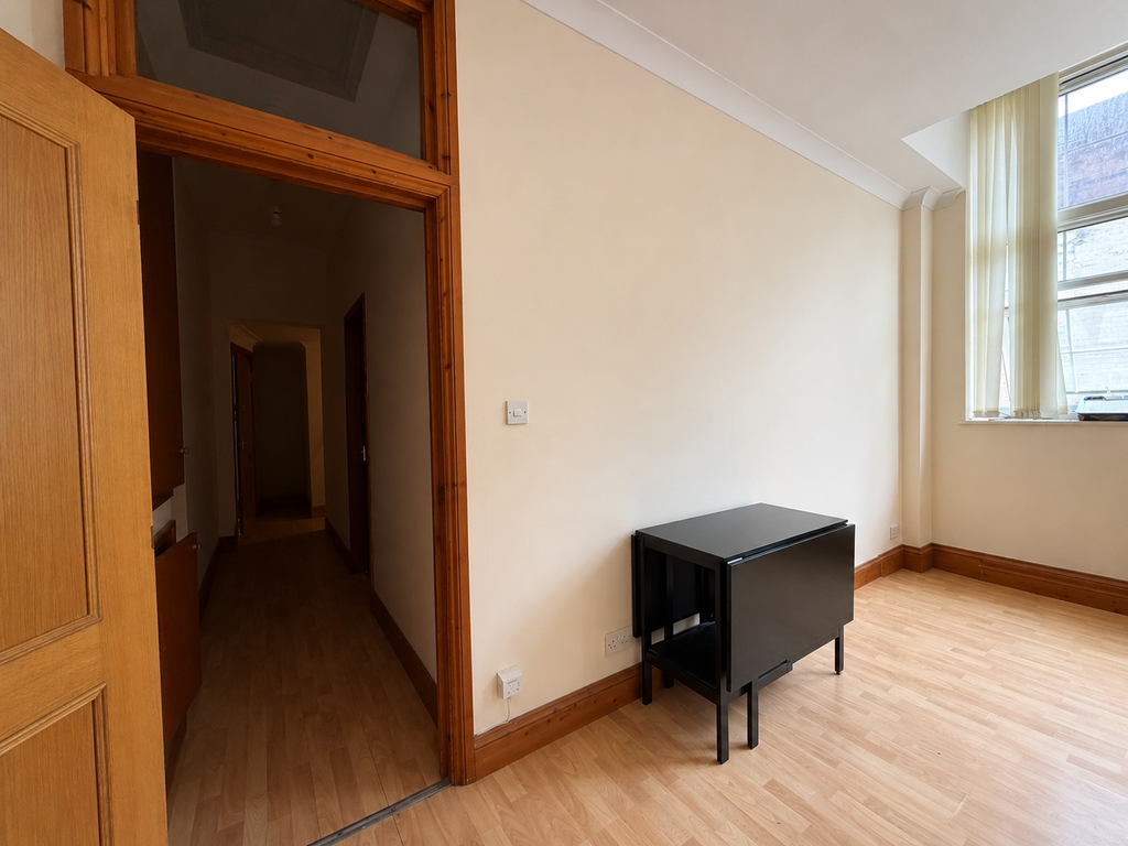 Property photo 3 of 10 Images