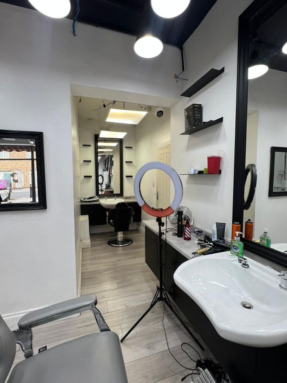 Property photo 2 of 8