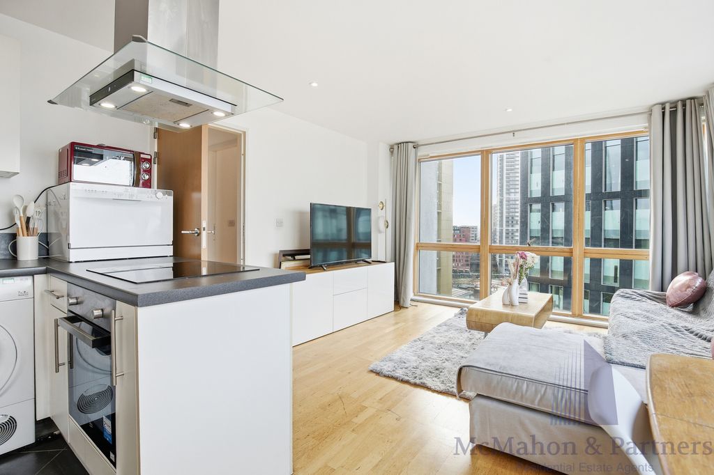 Property photo 2 of 12