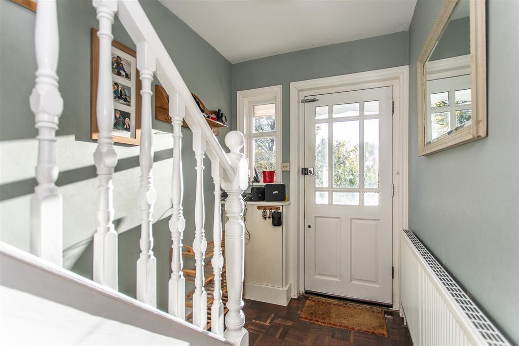 Property photo 3 of 29