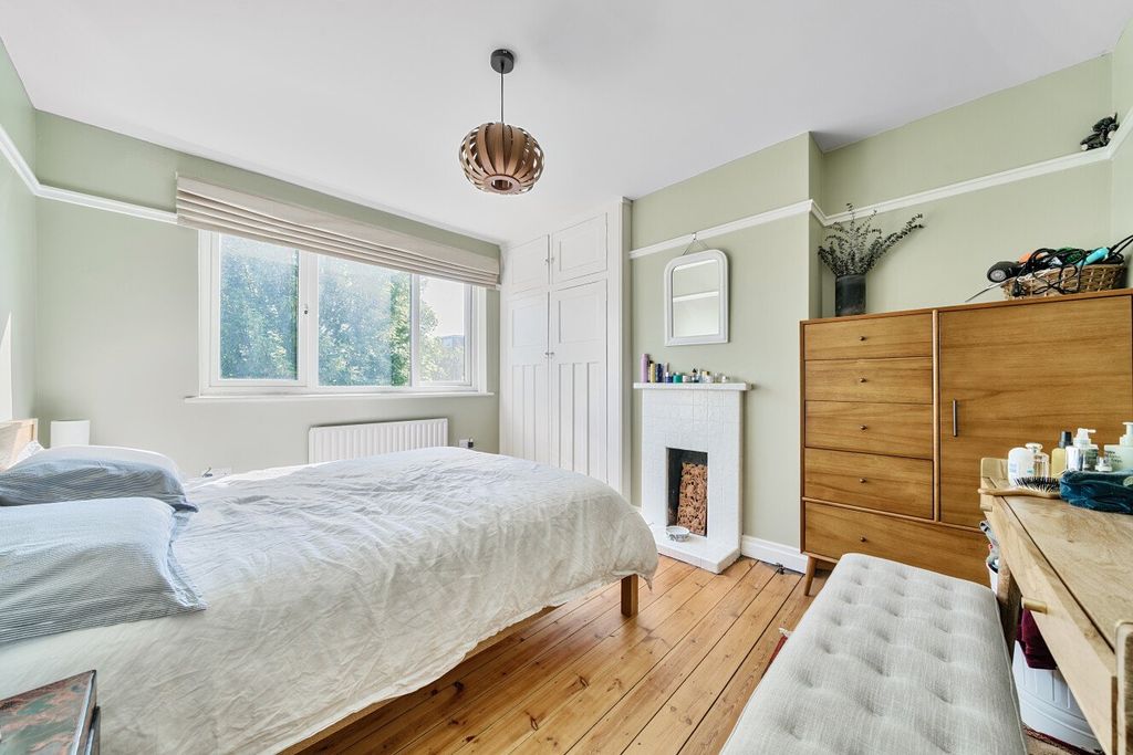 Property photo 3 of 23 Picture No. 17