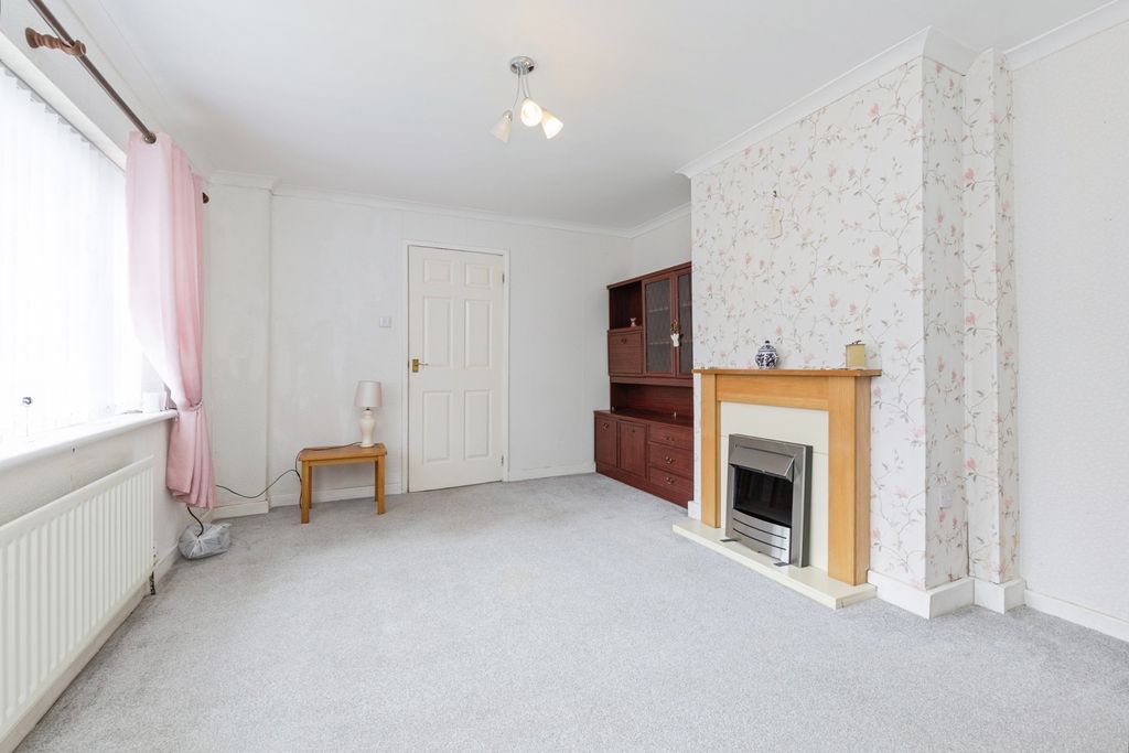 Property photo 3 of 17 Photo
