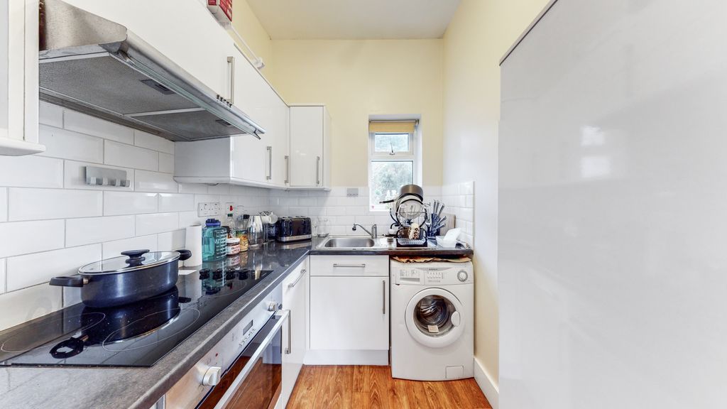 Property photo 2 of 4