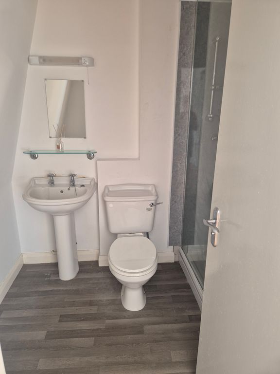 Property photo 3 of 3