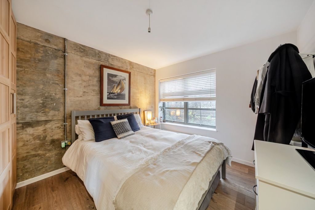 Property photo 2 of 7 Picture No. 08