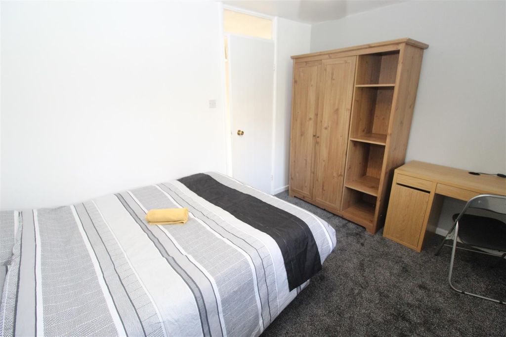 Property photo 2 of 21 Img_5638.Jpg