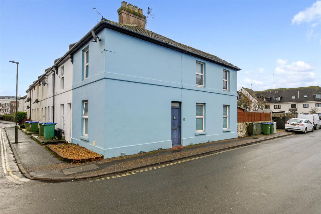 Property photo 1 of 16 P1090252.Jpg