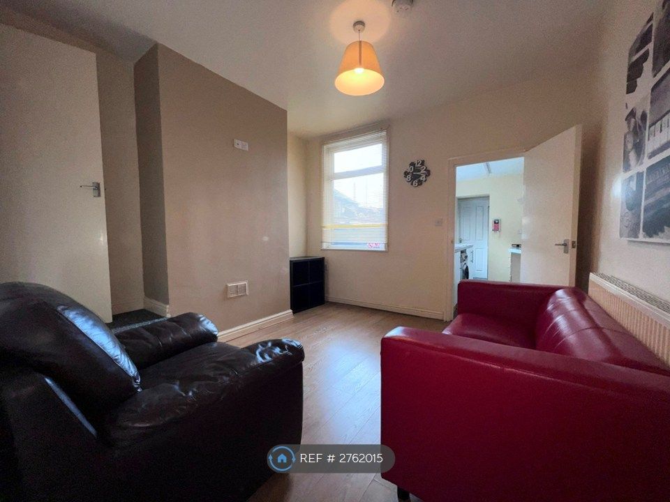 Property photo 1 of 14 Sitting Room