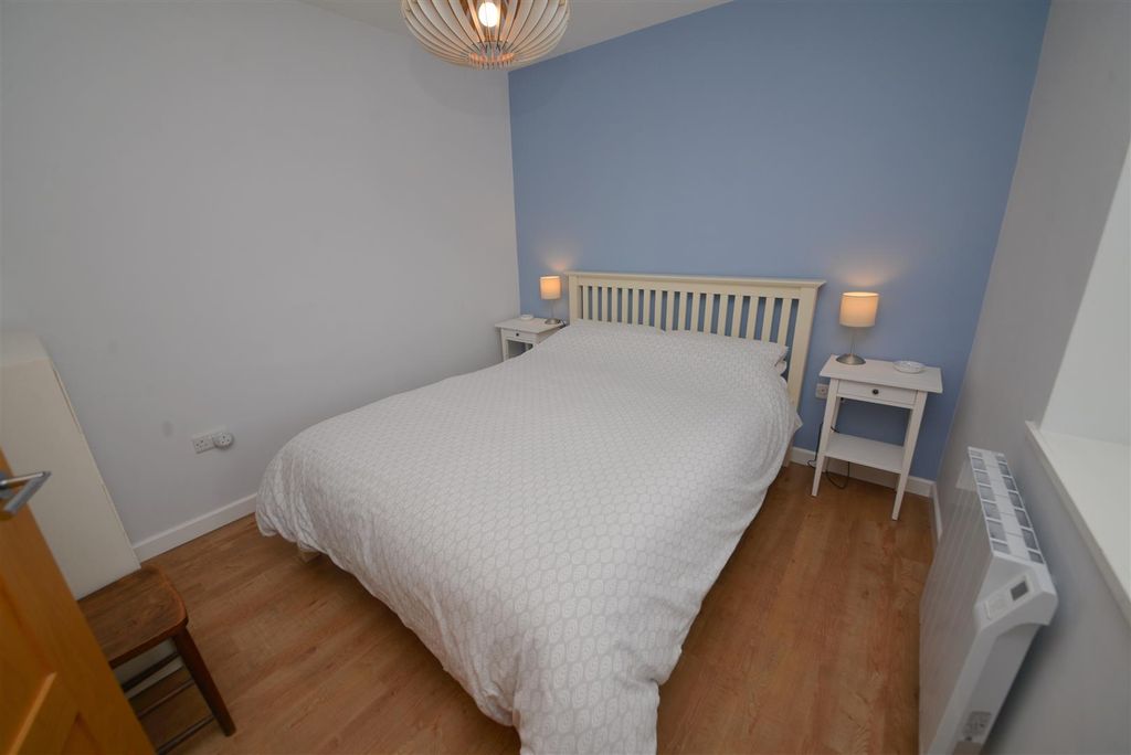 Additional image 8 of 1 bed flat for saleHigh Street, Tenby SA70