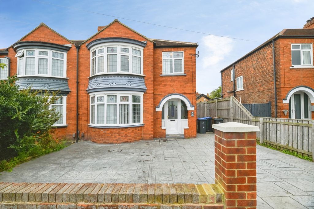 Property photo 1 of 15 Pbox-Img.Jpg