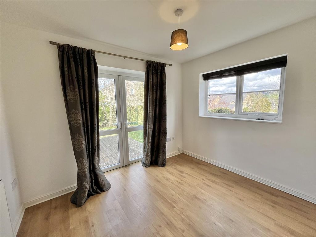 Property photo 3 of 16 Sitting Room/Bedroom Four