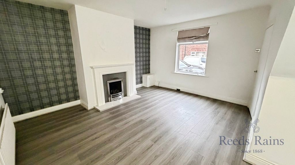 Property photo 2 of 8 Picture No. 09