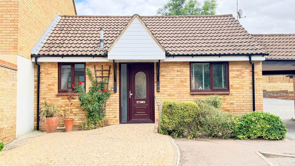 Property photo 1 of 7