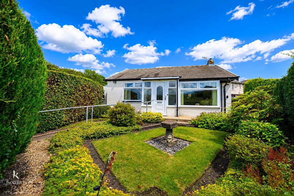 Property photo 3 of 31