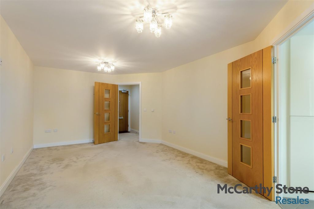 Additional image 6 of 2 bed flat for saleBarleythorpe Road, Rutland LE15