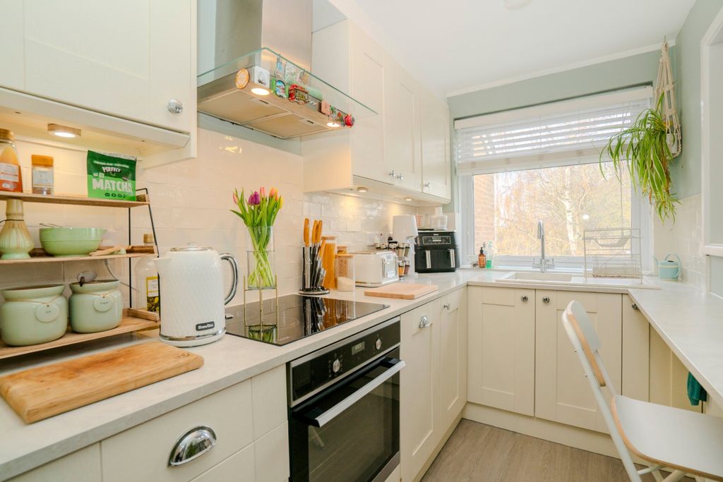 Property photo 3 of 13 Picture No. 16