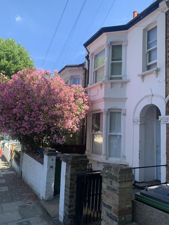 Property photo 1 of 7 Front (Exterior)