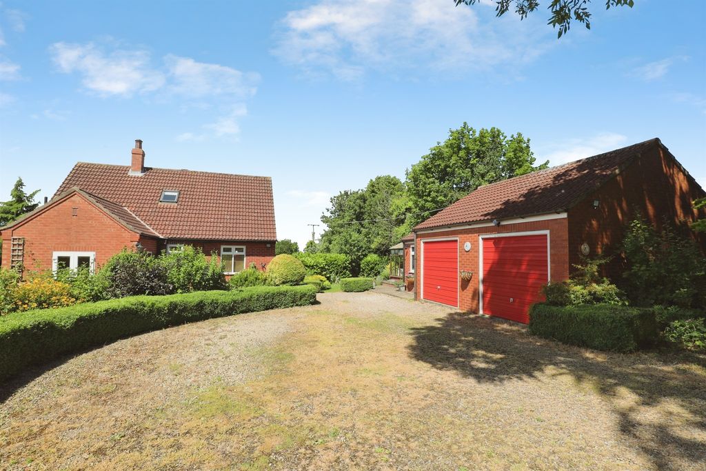 Property photo 1 of 23