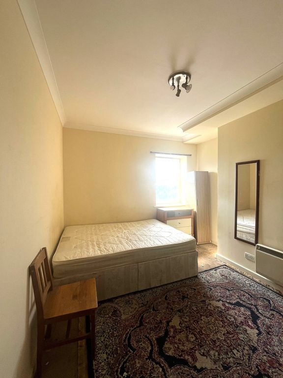 Property photo 3 of 4