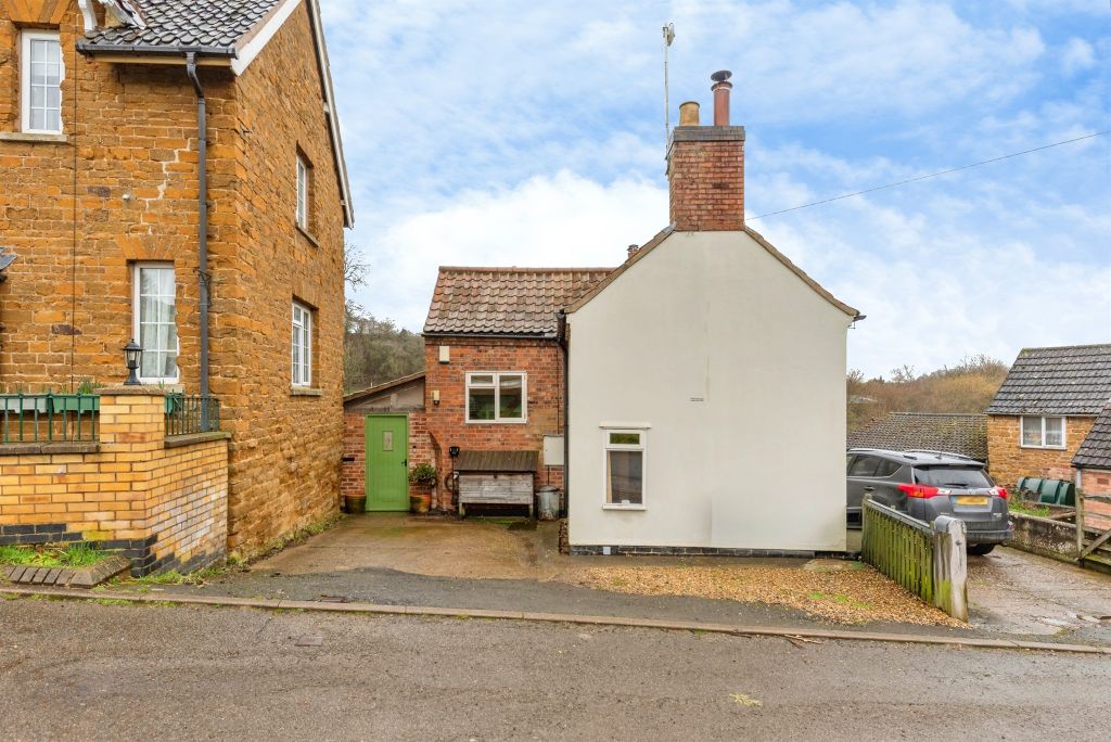 Property photo 1 of 20