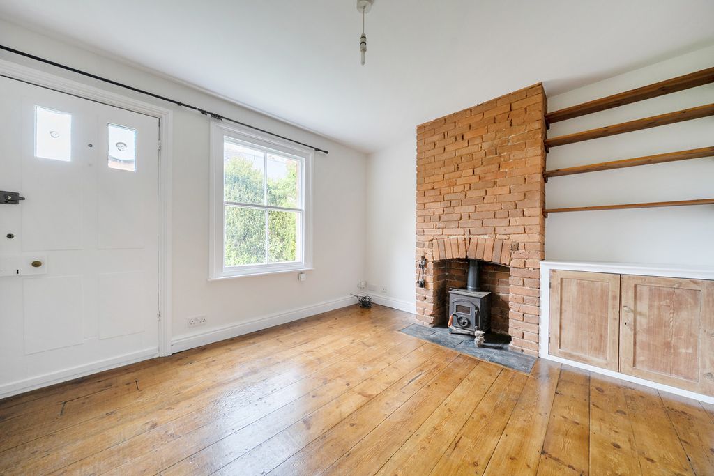 Property photo 2 of 16
