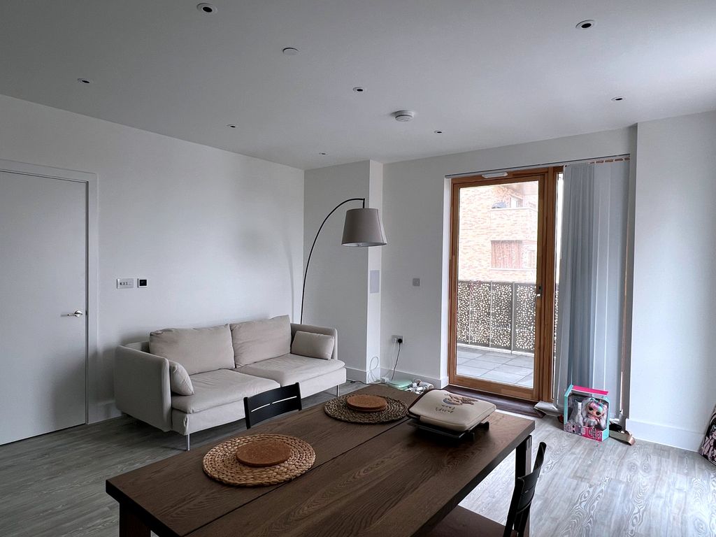 Property photo 1 of 27