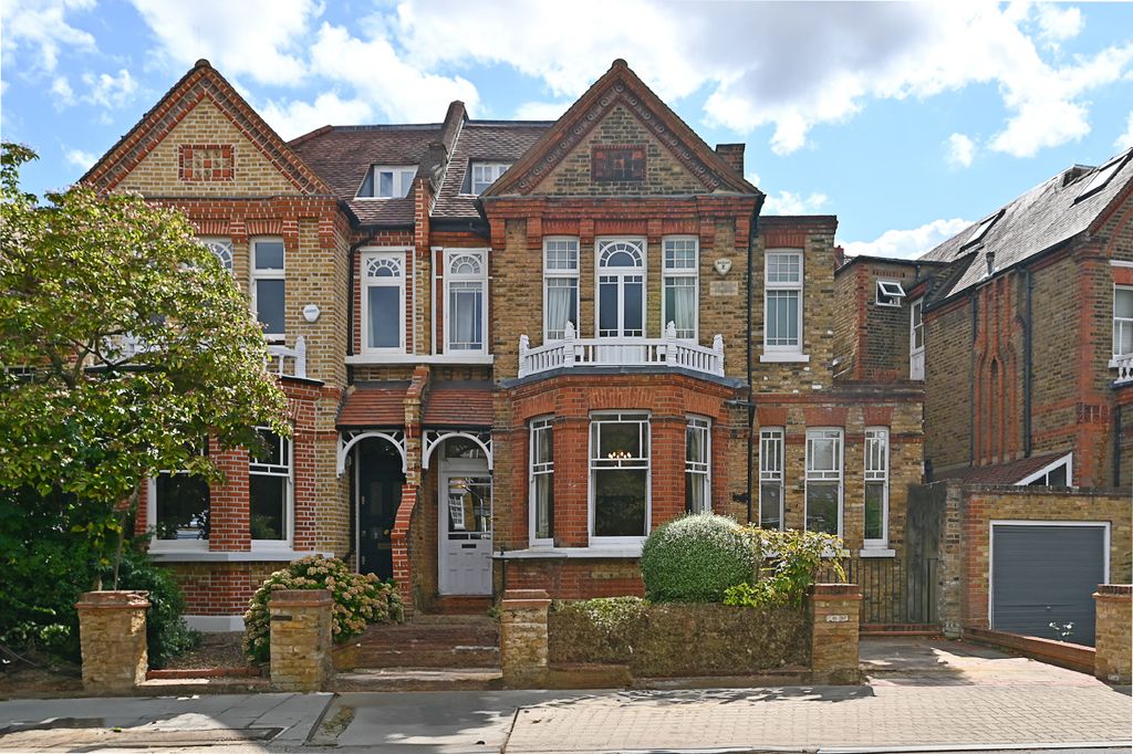 Property photo 1 of 17