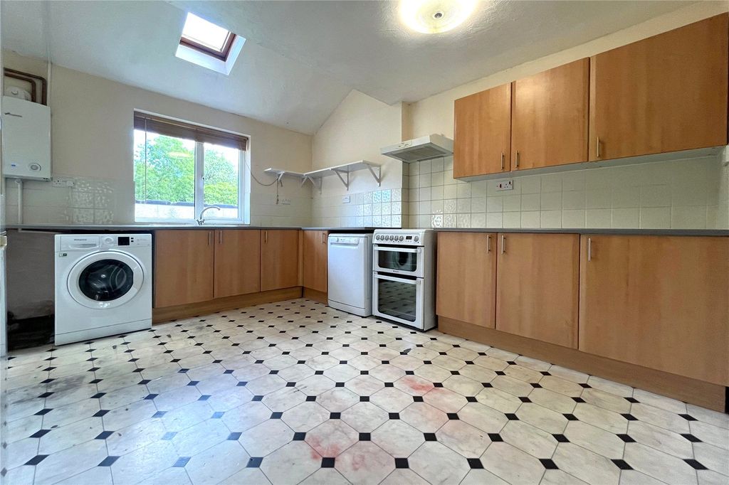 Property photo 2 of 11 Picture No. 02