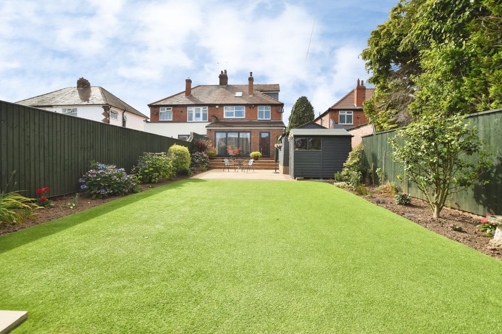 Property photo 1 of 14 External