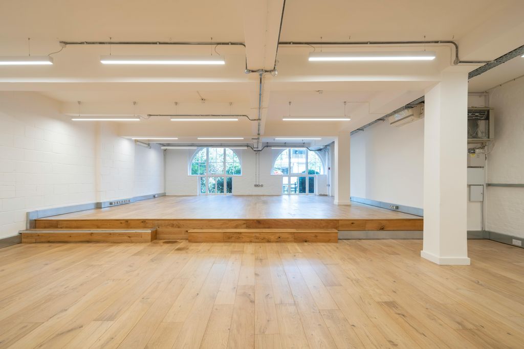 Property photo 3 of 16 Office