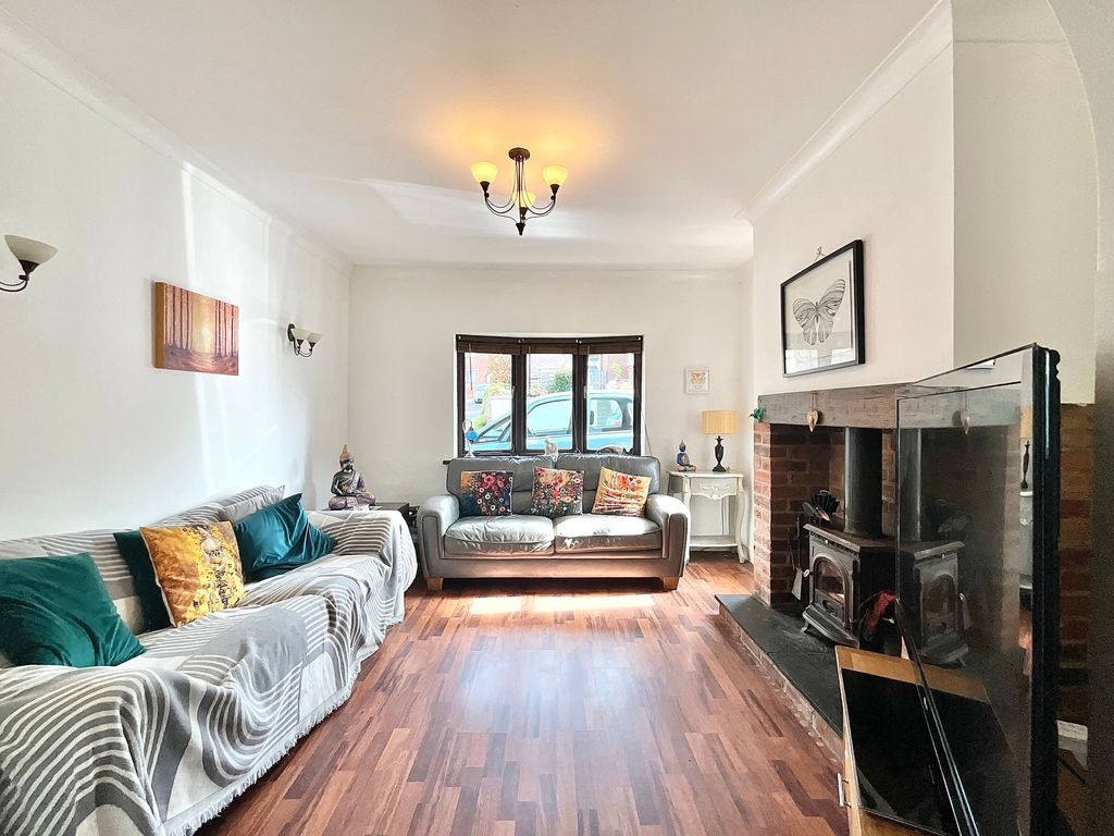 Property photo 2 of 26