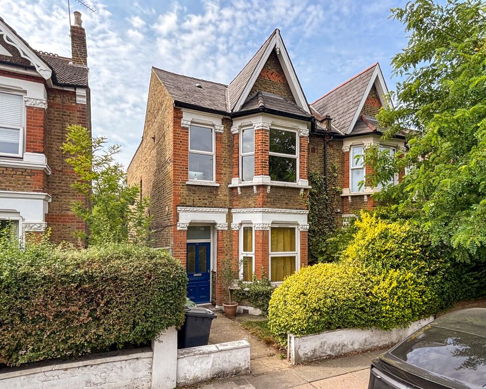 Property photo 2 of 13