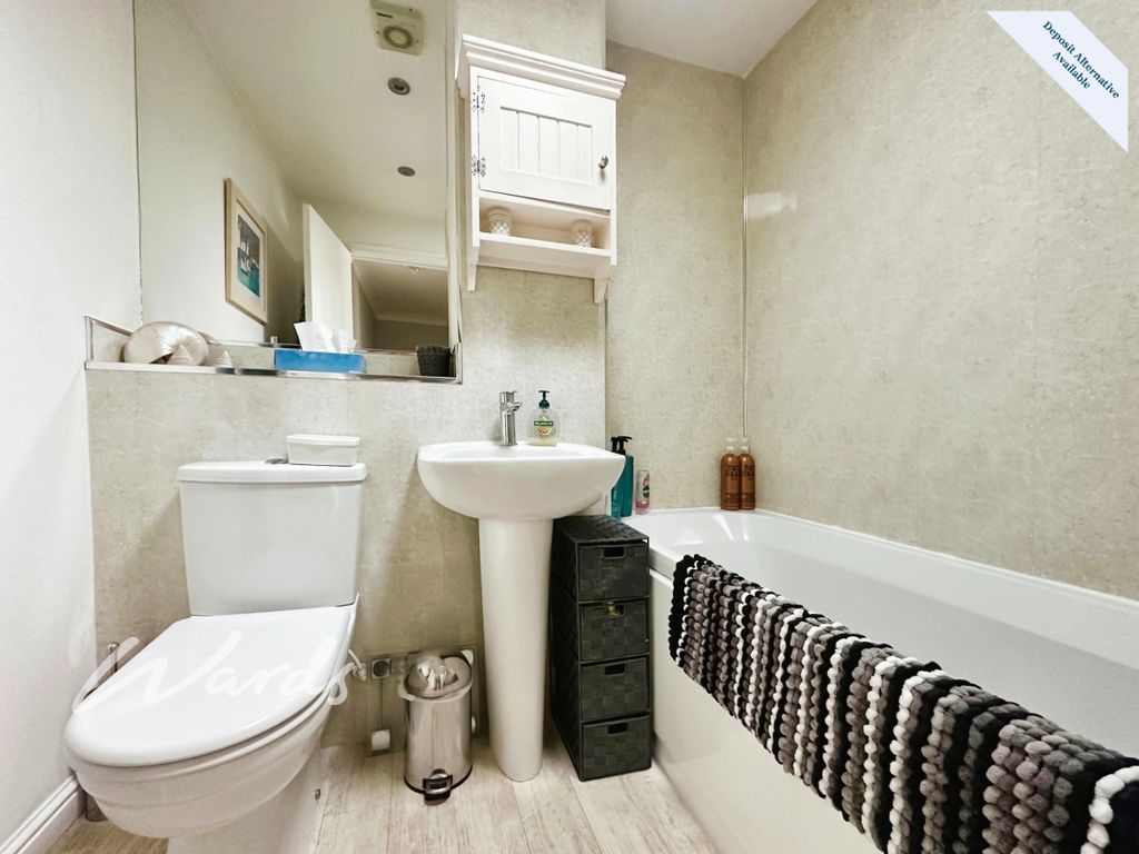 Property photo 3 of 25 Bathroom