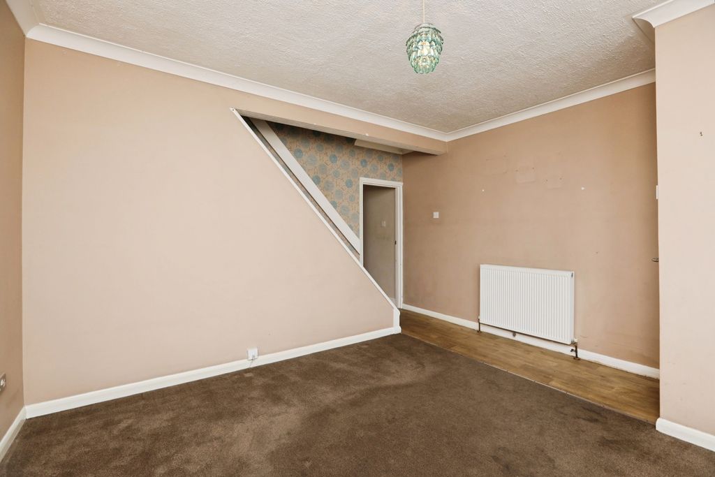 Property photo 3 of 23 Pbox-Img.Jpg