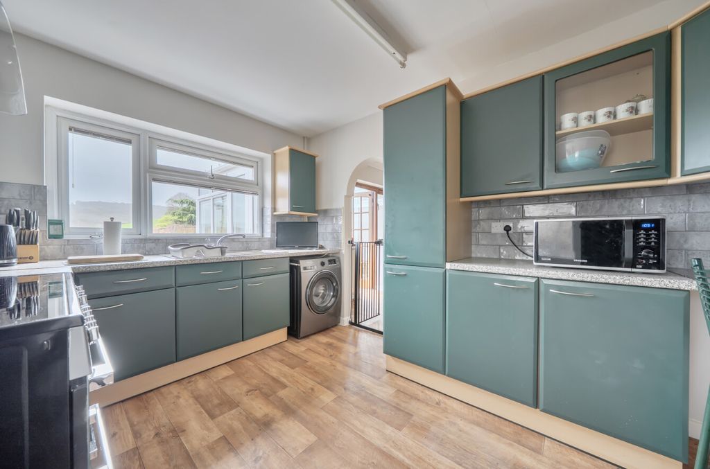 Property photo 2 of 20 1435805-6-69d80B4...