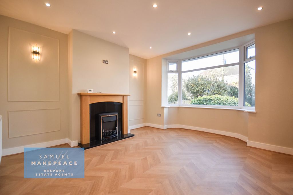 Property photo 3 of 35 Gallery