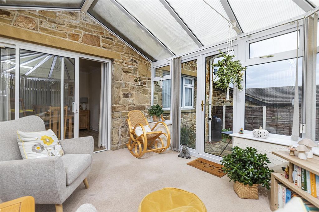 Property photo 3 of 53