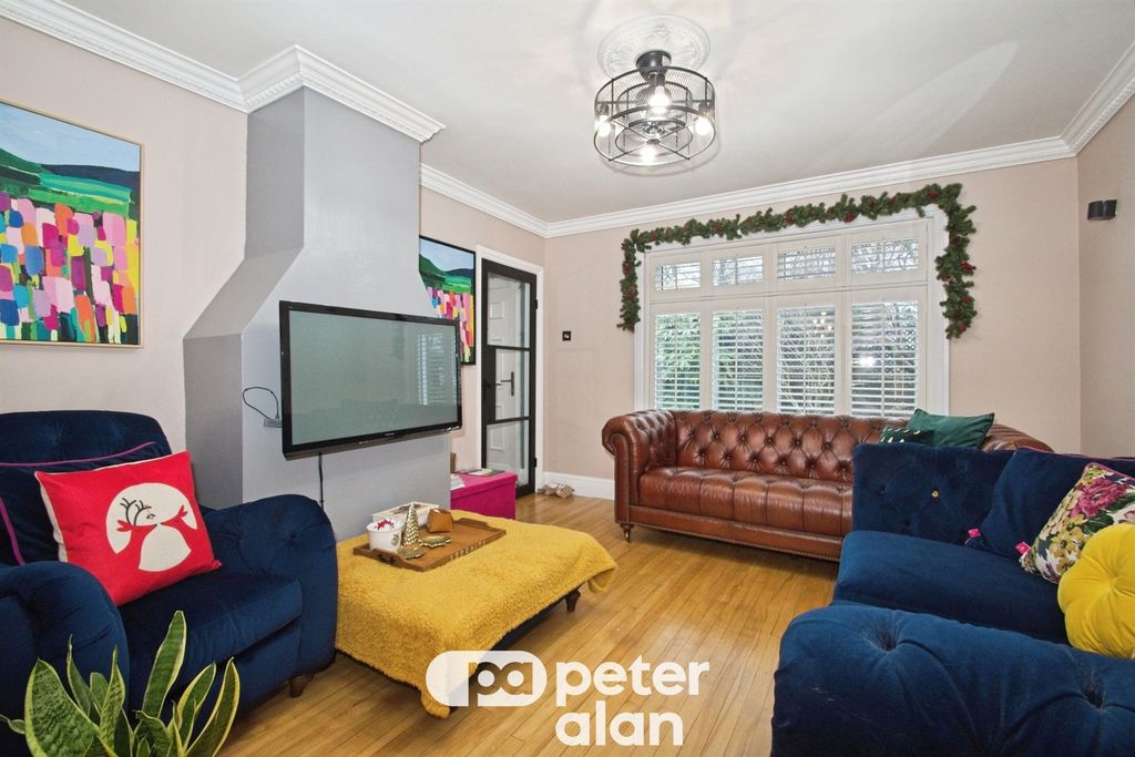 Property photo 3 of 26