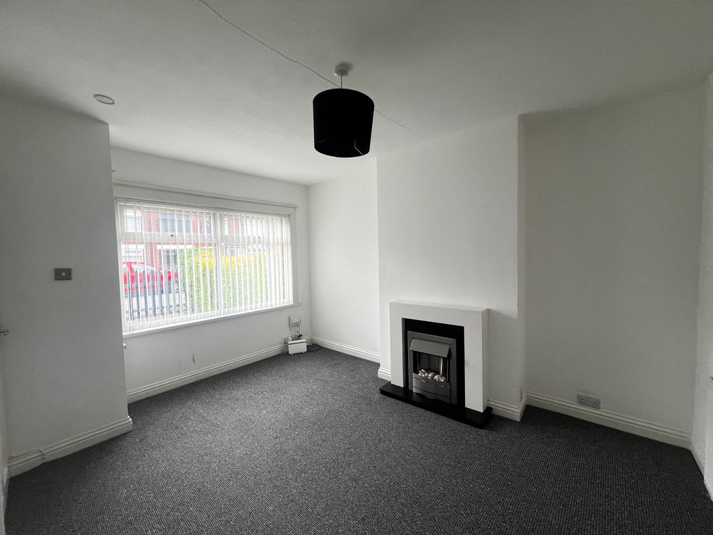Property photo 2 of 8 Living Room
