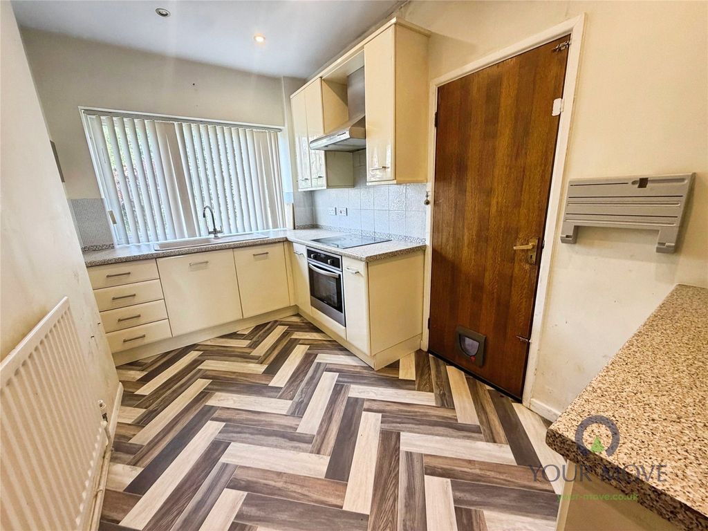 Property photo 2 of 13 Picture No. 16