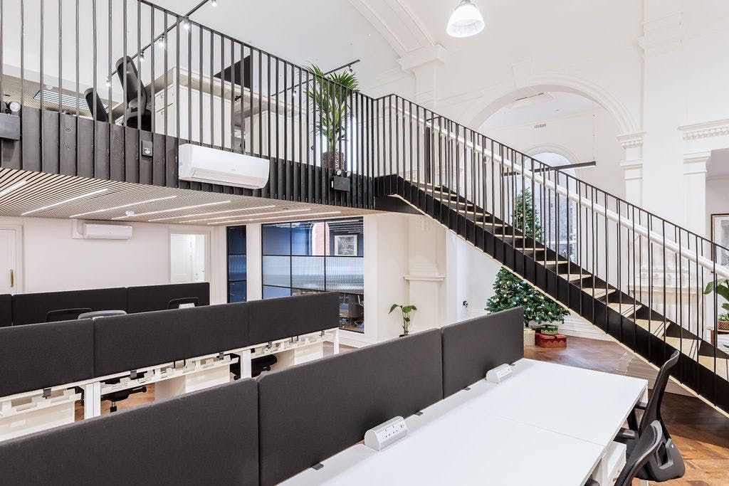 Property photo 2 of 5 Thelodge25.Jpg