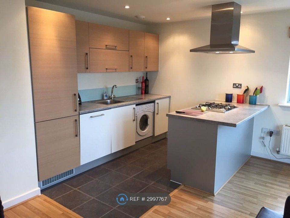 Property photo 2 of 9 Kitchen